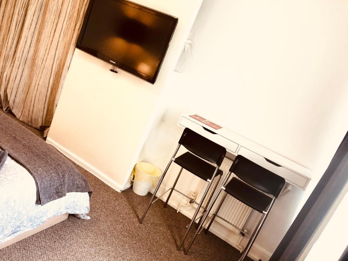 Ac Lounge 125 Leilighet Rochford Eksteriør bilde