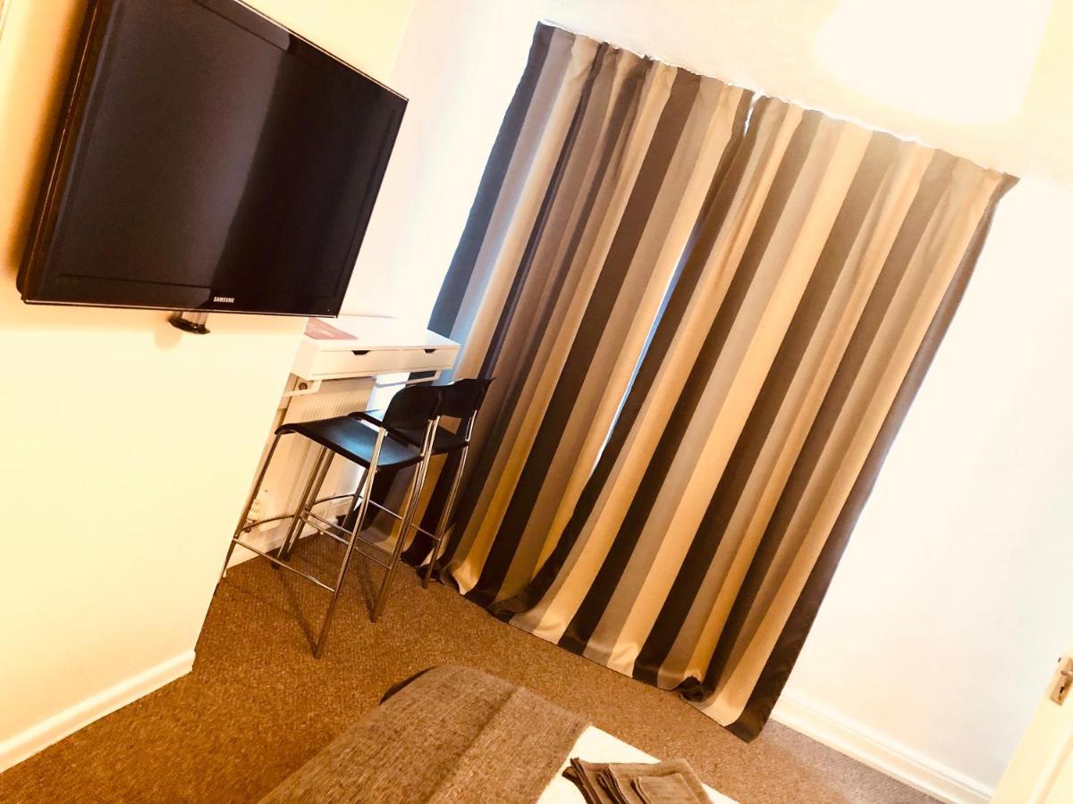 Ac Lounge 125 Leilighet Rochford Eksteriør bilde