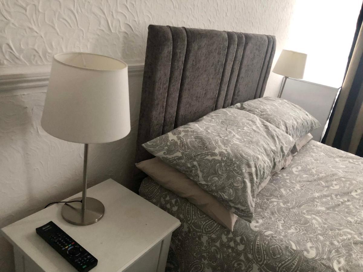 Ac Lounge 125 Leilighet Rochford Eksteriør bilde