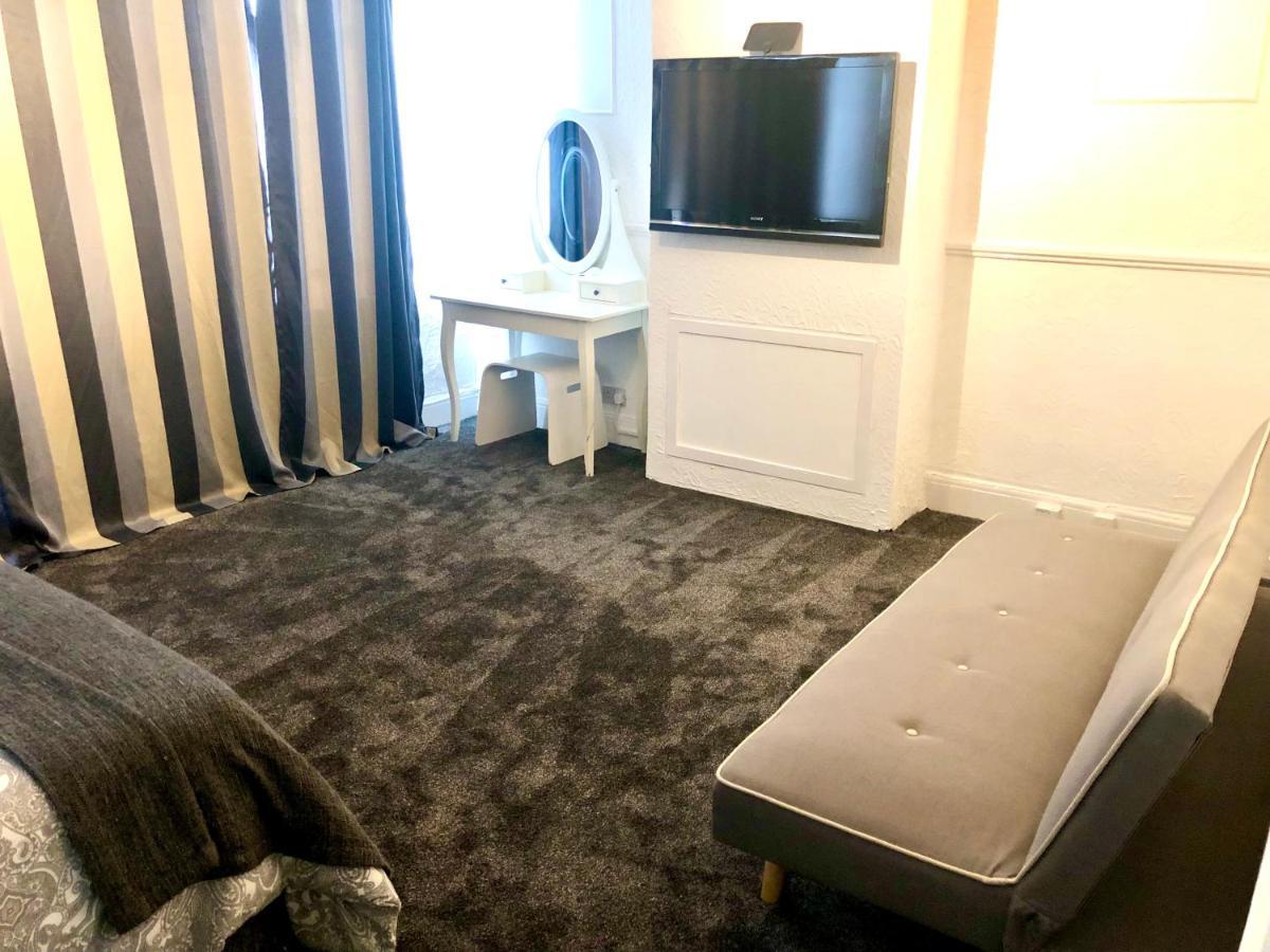 Ac Lounge 125 Leilighet Rochford Eksteriør bilde